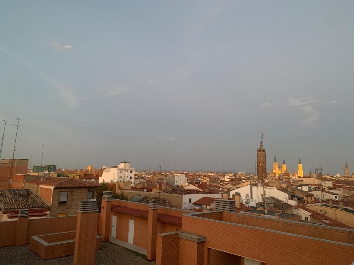 Un Hogar En El Centro Con Parking Gratuito Apartment Zaragoza Ngoại thất bức ảnh